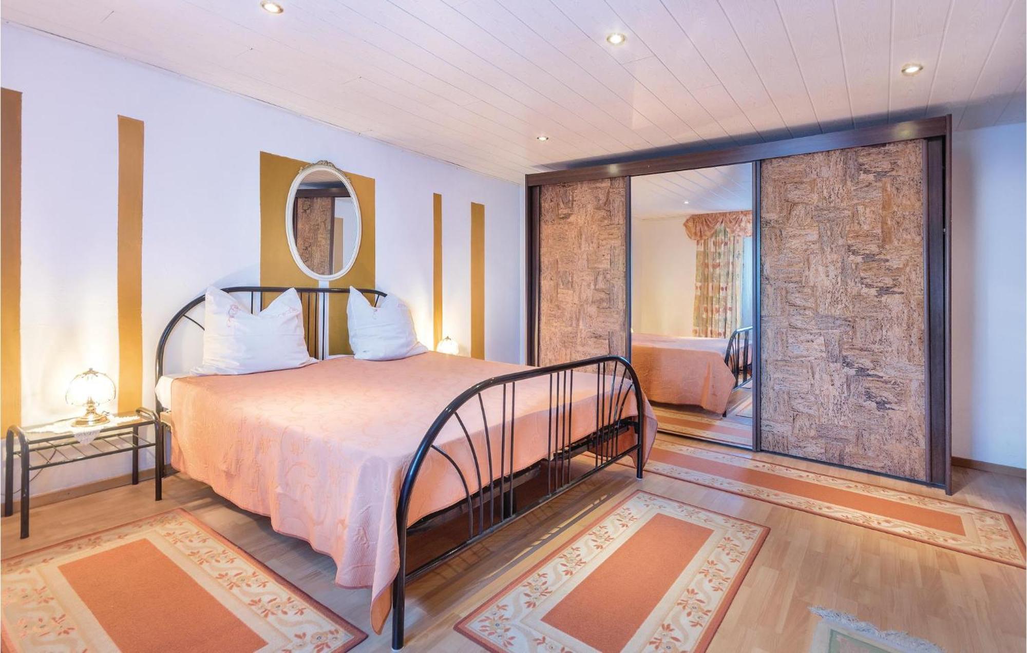 3 Bedroom Awesome Apartment In Pavicini ภายนอก รูปภาพ