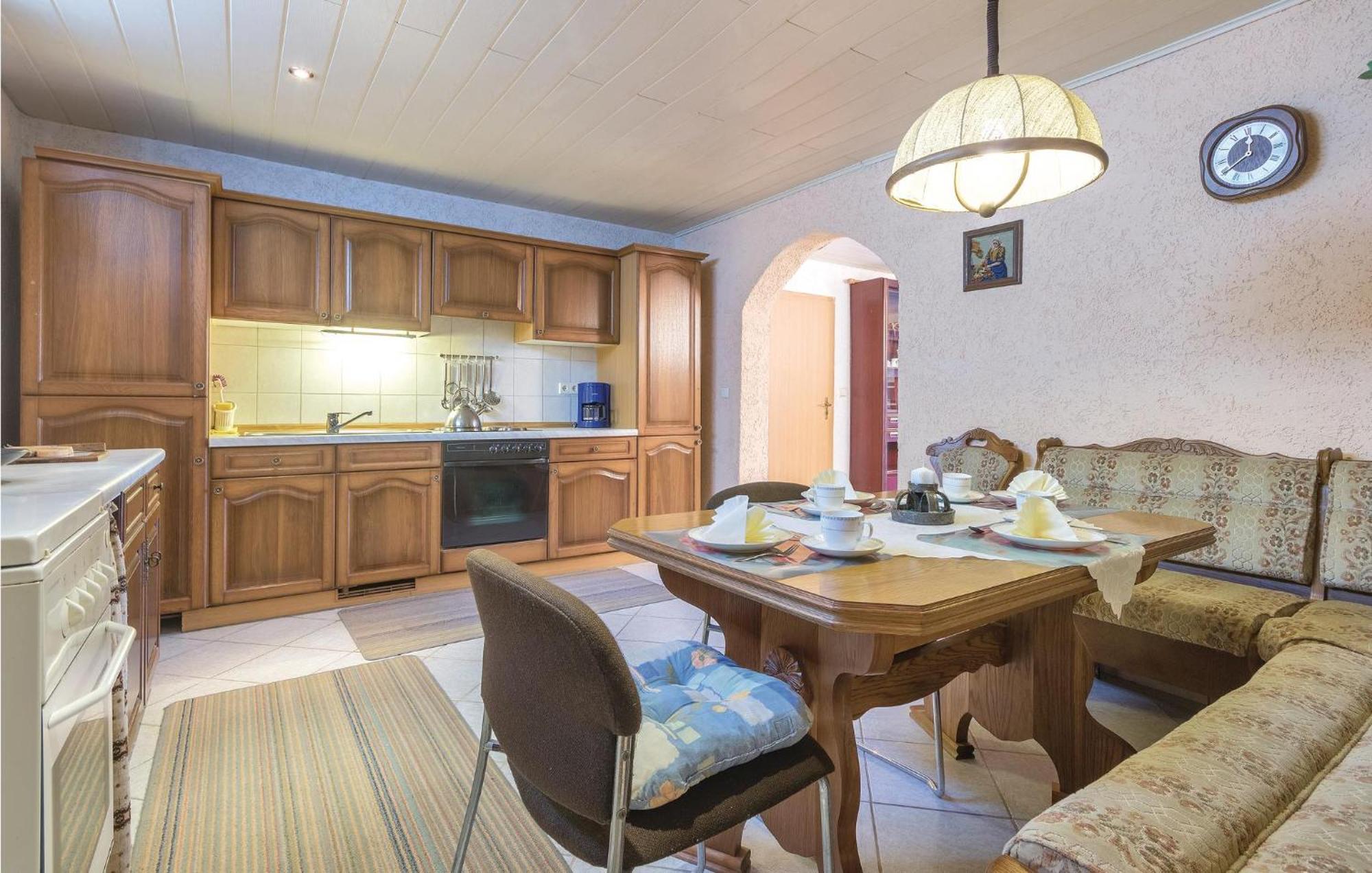 3 Bedroom Awesome Apartment In Pavicini ภายนอก รูปภาพ